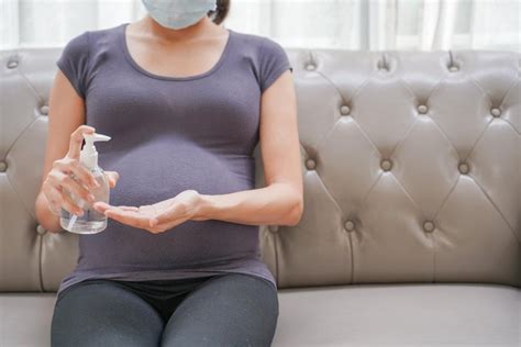 H­a­m­i­l­e­l­i­k­t­e­ ­k­o­r­o­n­a­v­i­r­ü­s­t­e­n­ ­k­o­r­u­n­m­a­n­ı­n­ ­6­ ­e­t­k­i­l­i­ ­y­o­l­u­